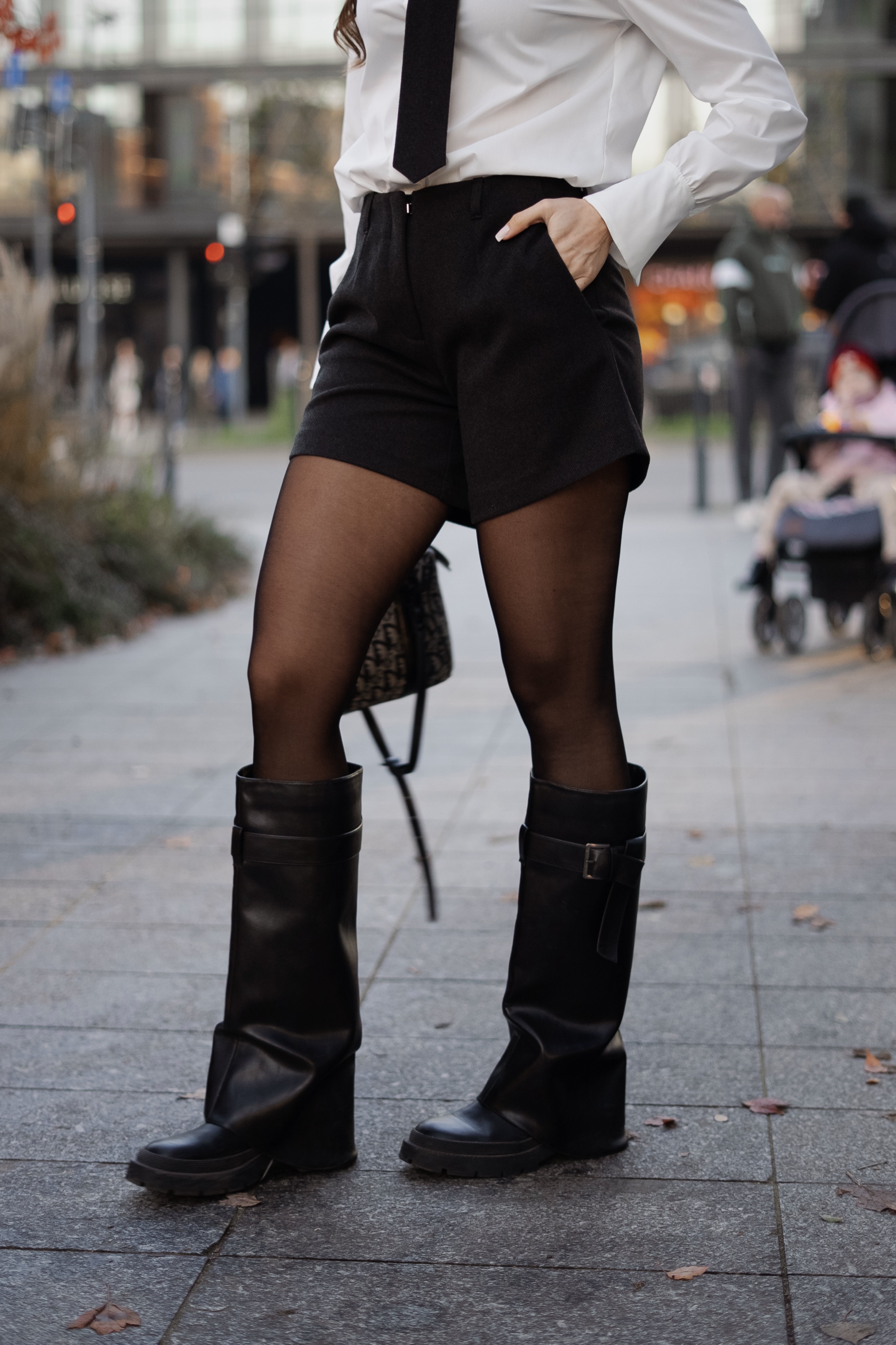 SPODENKI LE TIE Z KRAWATEM